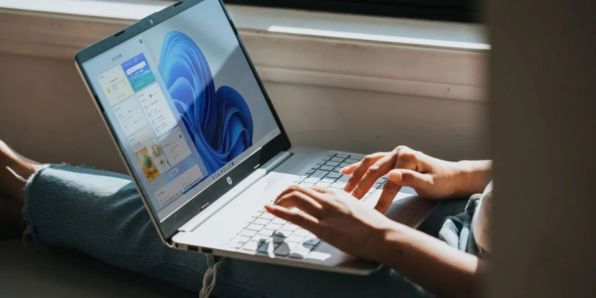 generate an image of size 1200x600 pixel for How to Purchase a Genuine Windows11 Pro Key